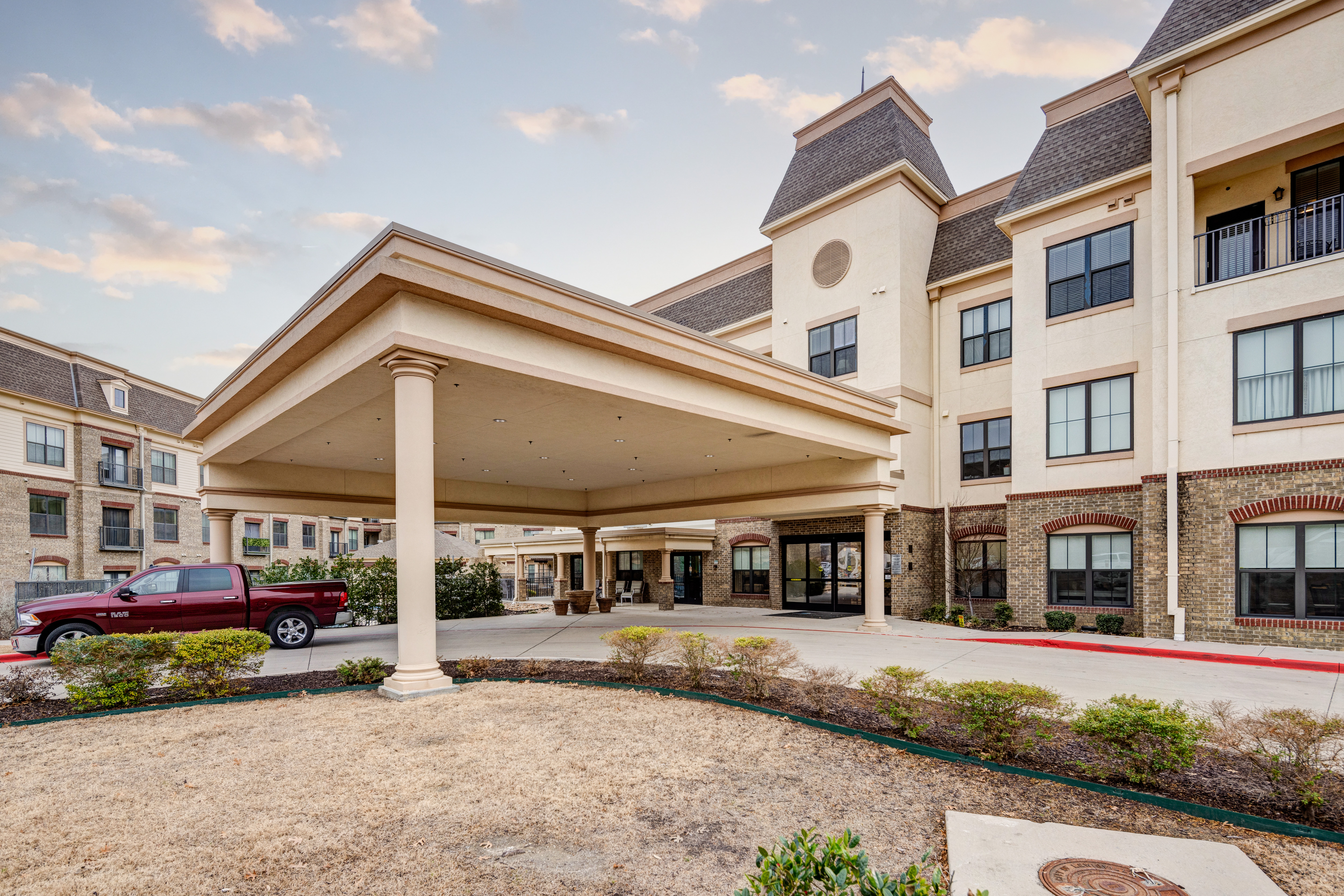 Discovery Village Castle Hills Independent Living_30